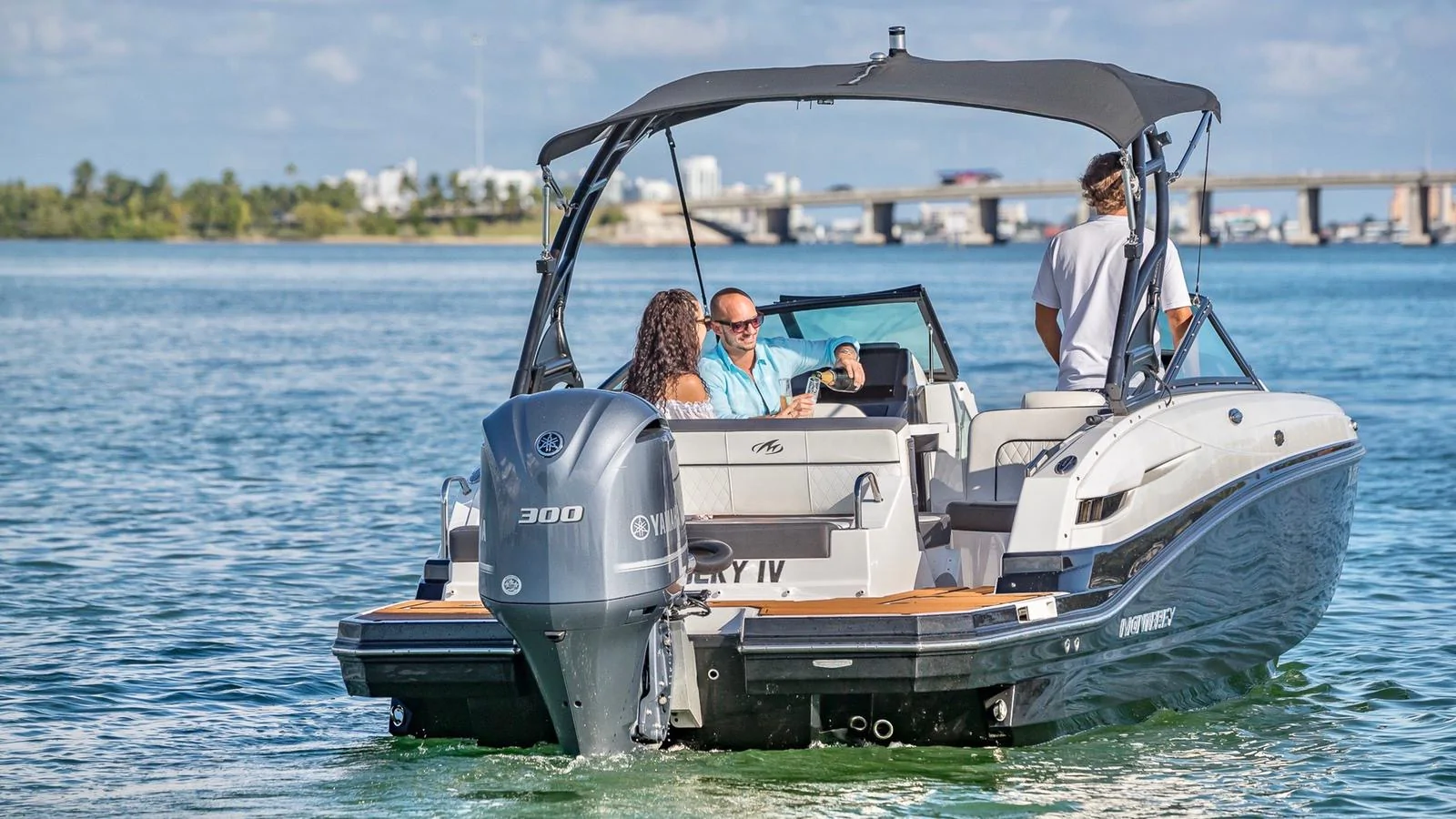 27' Monterey sightseeing in Miami