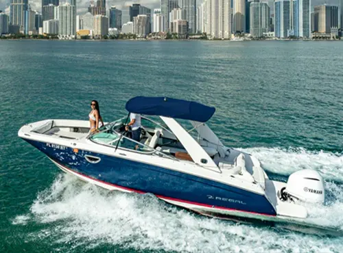 27' Yacht Rental in South Beach